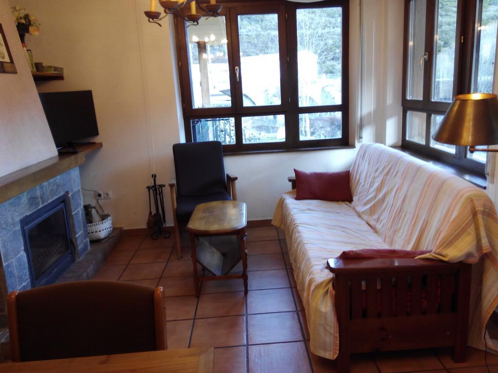 El Casar Del Puente Guest House Boca de Huergano Phòng bức ảnh