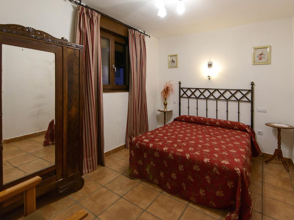 El Casar Del Puente Guest House Boca de Huergano Phòng bức ảnh