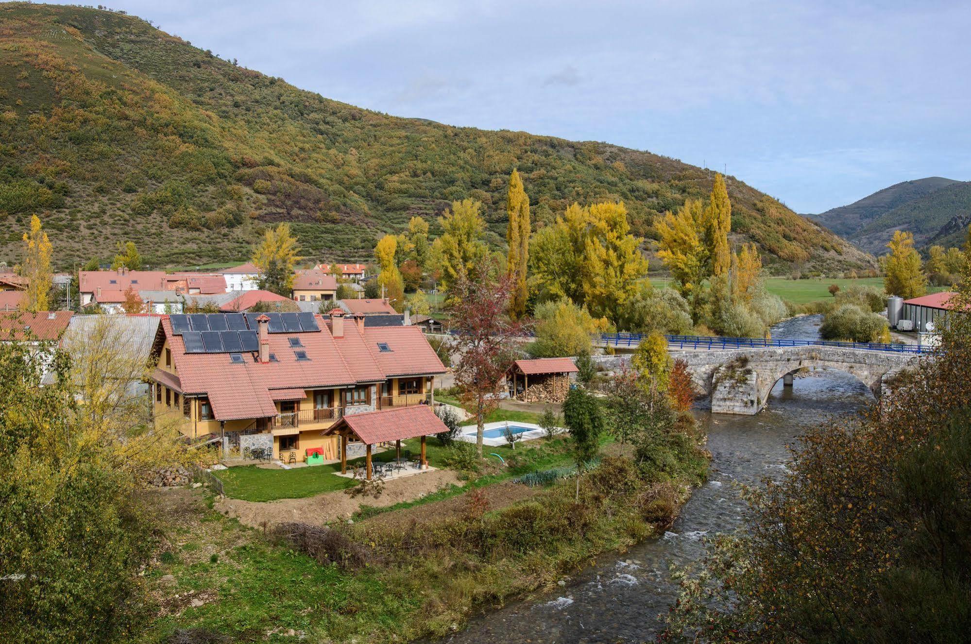 El Casar Del Puente Guest House Boca de Huergano Ngoại thất bức ảnh